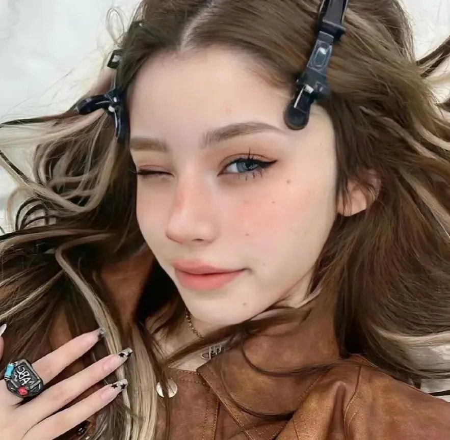 幸福的话就拍拍手封面